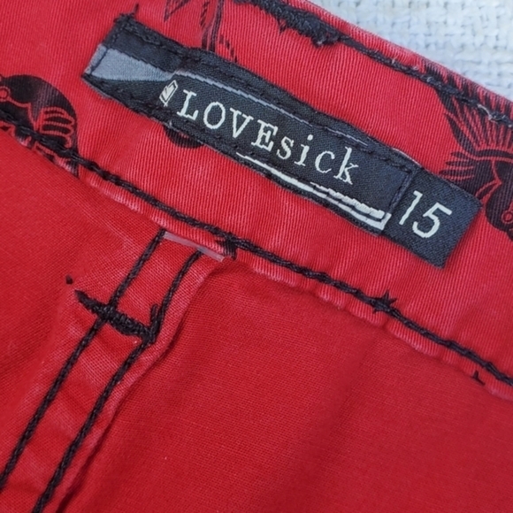 Lovesick skull button.shorts J15 / W 12-14 - Picture 6 of 10